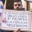 Salva banche, protesta risparmiatori vicino Bankitalia FOTO 2
