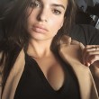 Emily-Ratajkowski-29