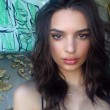 Emily-Ratajkowski-36