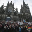 Colonia, 2 cortei FOTO. Merkel: "Espelleremo molestatori3