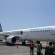 YOUTUBE Squarcio in cabina aereo, passeggeri filmano incidente 03