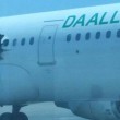 YOUTUBE Squarcio in cabina aereo, passeggeri filmano incidente 04