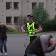 YOUTUBE Polizia Usa impara da quella scozzese a non uccidere 4