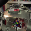 YOUTUBE Cubo di Rubik, robot lo risolve in meno di 1 secondo