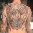 Adam Levine mostra il suo ultimo tatuaggio FOTO