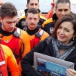 Boldrini demagogia a Lesbo: rifiuti monumento, dissidente...