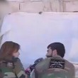 YOUTUBE Siria: cameraman ferito in diretta per intervista