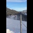 VIDEO Bloccati in seggiovia e...colpiti da cannone sparaneve 3