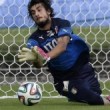 Genova, Mattia Perin guida senza patente: maxi multa