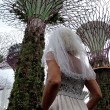 Gira il mondo come in Mangia Prega Ama...vestita da sposa05