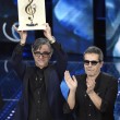 Sanremo, Lucio Dalla "canta" con gli Stadio13