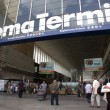 Roma, si fingevano poliziotti e derubavano turisti a Termini