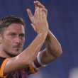Francesco Totti triste al giornalista: Io? Che ce fai con me