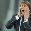 La Juve, intanto anche per rintuzzare le sortite radiofoniche di Galeone che dieci giorni fa, a Radio Radio, disse: «Max andrà al Chelsea» non ha perso tempo con Allegri, sotto contratto sino al 2017. Sul tavolo c’è già la bozza del nuovo contratto: 3,5 milioni di euro netti a stagione, premi di rendimento esclusi, scadenza il 30 giugno 2019. Questo si chiama programmare nella stessa misura in cui il club bianconero si prepara a battere l’asta estiva per Pogba. Il francese è il primo nome della lista rinforzi preparata da Chelsea, Bayern, City e Barcellona. Base di trattativa: 100 milioni di euro. E siamo solo a 23 febbraio.