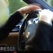 A 90km/h con Porsche a 9 anni: padre è seduto accanto5
