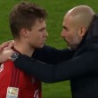 L'abbraccio di Guardiola a Joshua Kimmich