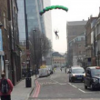 YOUTUBE Base jumper si getta dallo Shard di Londra FOTO 6
