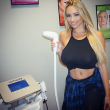 YOUTUBE Lindsey Pelas star su Instagram. Ma lei racconta... 3