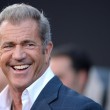 Mel Gibson fa costruire crocifisso gigante in Australia