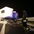 Incidente A21: pulmino Tony Mac Music Show contro tir2