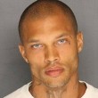 Jeremy Meeks, detenuto più bello del mondo farà modello
