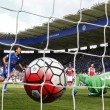 Leicester-West Ham 2-2, Ranieri pari al 95', Vardy espulso 03