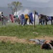 Idomeni: lacrimogeni contro migranti9
