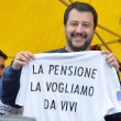Salvini sotto casa Fornero: "Chieda scusa per legge7