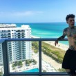 Fedez, selfie senza pantaloni su Instagram: "Se nel 2016..." 05