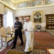 Evo Morales, libro sulla coca al Papa: "Gliela consiglio" 5