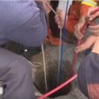 Bimbo nel pozzo profondo 90 metri in Cina, salv2