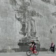Lungotevere: murales di William Kentridge racconta Roma FOTO