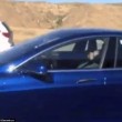 Auto che vanno da sole. Nella Tesla l'autista dorme