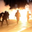Grecia taglia pensioni, scontri FOTO austerity per aiuti