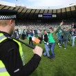 Hibernian vince dopo 114 anni: tifosi invadono campo6