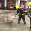VIDEO YOUTUBE Coca cola può spegnere un incendio? 3