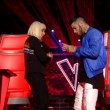 The Voice, Emis Killa a Raffaella Carrà: "Vuoi limonare?"