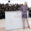 Lily Rose Depp piange braccata da paparazzi15