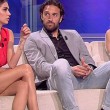 Melissa Satta, brividi a Tiki Taka: accavalla le gambe come Sharon Stone