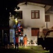 Almeno 17 studentesse thailandesi tra i cinque e i 12 anni sono morte domenica sera nell'incendio che ha distrutto il dormitorio di un collegio3
