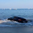 Porsche in sosta vicino alla spiaggia la mattina dopo....2