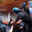 Salvini a Bologna, scontri centri sociali polizia 07