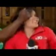 OUTUBE pugno in faccia a giornalista durante diretta9