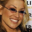 Anastacia, selfie allo specchio per lotta a cancro al seno 04