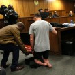 YOUTUBE Oscar Pistorius in Tribunale senza protesi FOTO 2