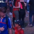 YOUTUBE Euro 2016, piccolo tifoso portoghese abbraccia francese in lacrime 4