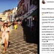 Camila Raznovich in barca a Ponza e... FOTO 3