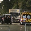 Youtube. Nizza, attentato con camion su folla del 14 luglio: 84 morti FOTO-VIDEO