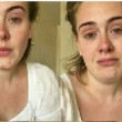 Adele irriconoscibile: VIDEO senza trucco e raffreddatar