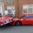 Mercedes d'epoca si schianta con Ferrari da 200mila euro